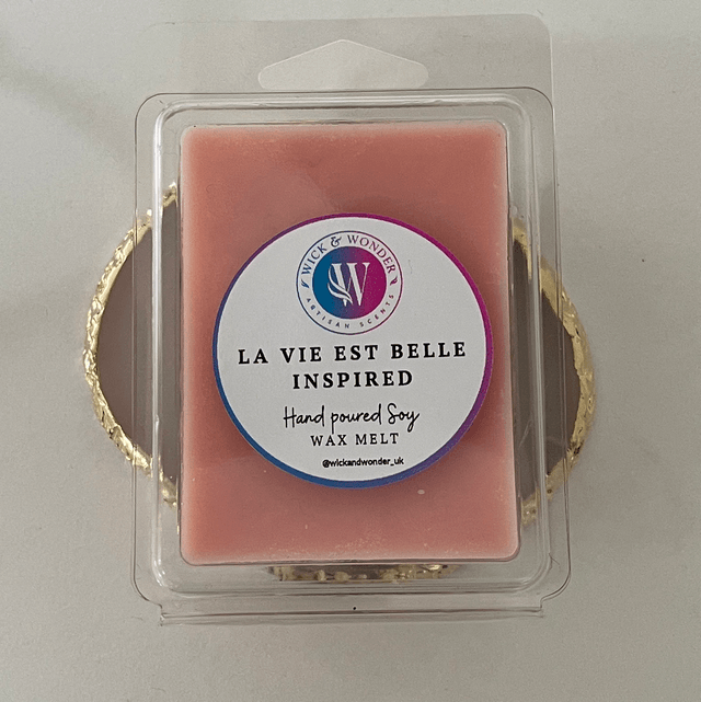 La Vie est Belle Inspired